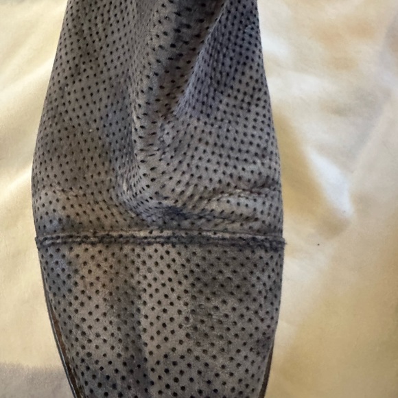 Free people booties/ low cut boots. Great condition on the boot. - Picture 7 of 7